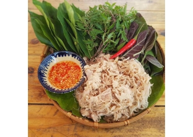 Nem Nắm Lá Sung